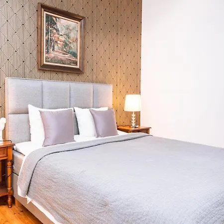 Old Town 3 Bedroom 塔林